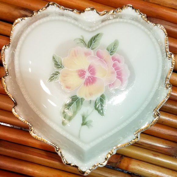 Vintage Porcelain Heart Music Box - Picture 4 of 6